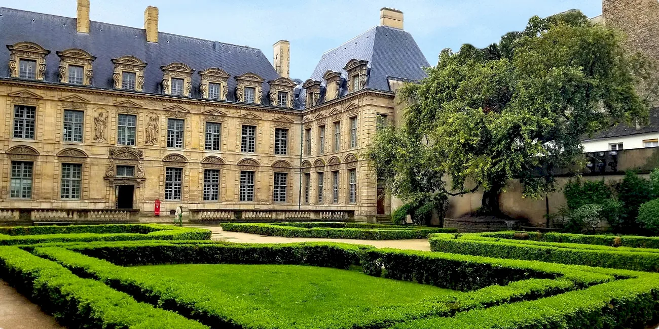 PARÍS — 02