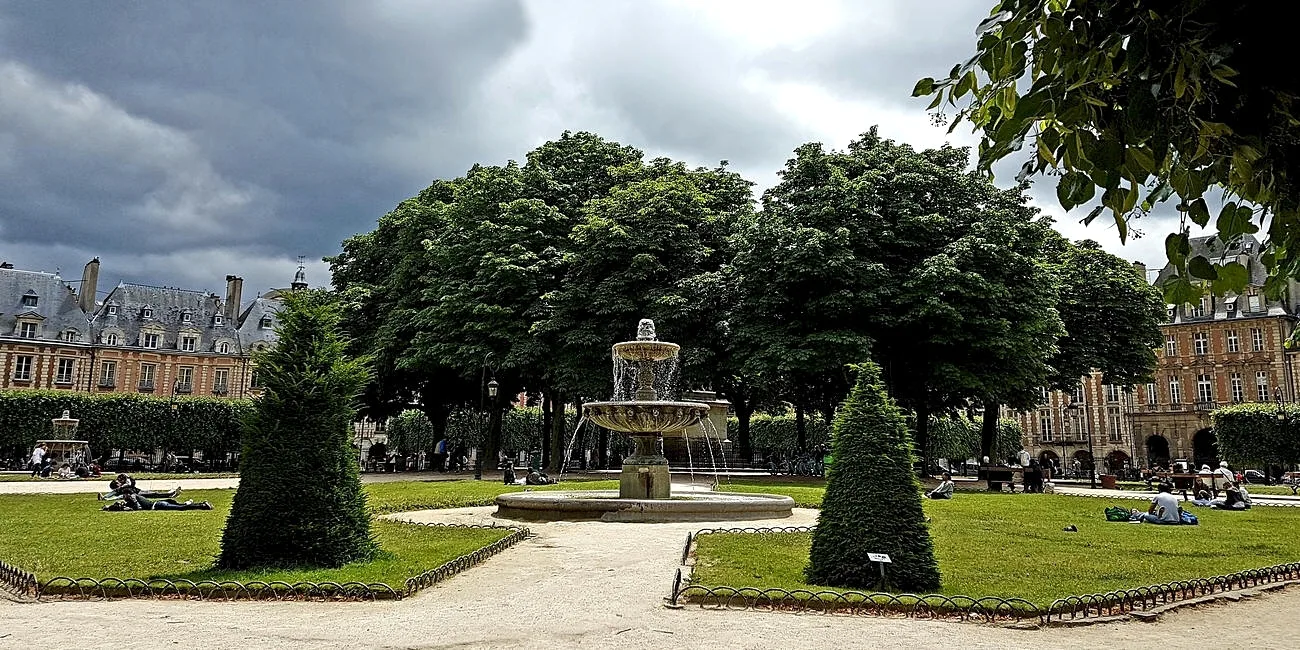 PARÍS — 03