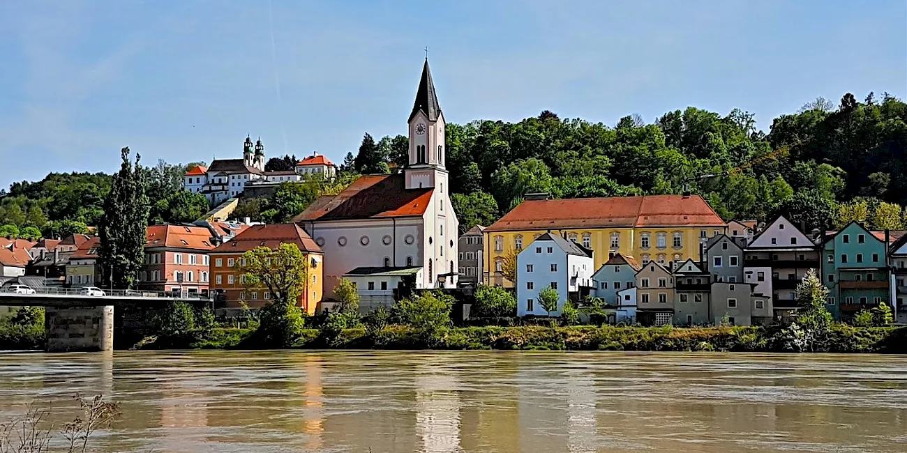 PASSAU — 02