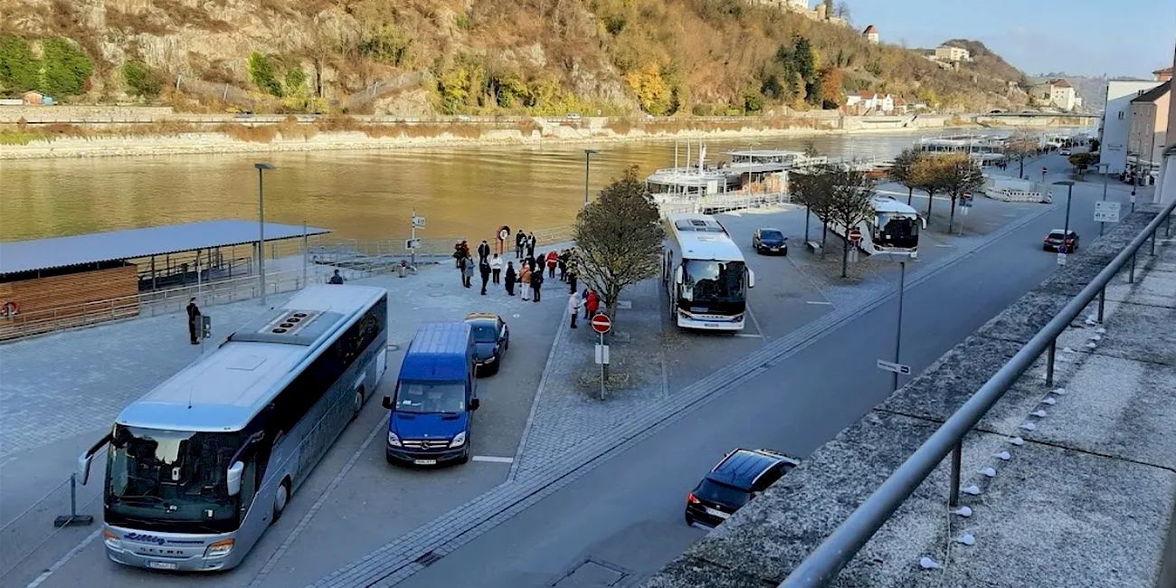 PASSAU — 18 embarcando