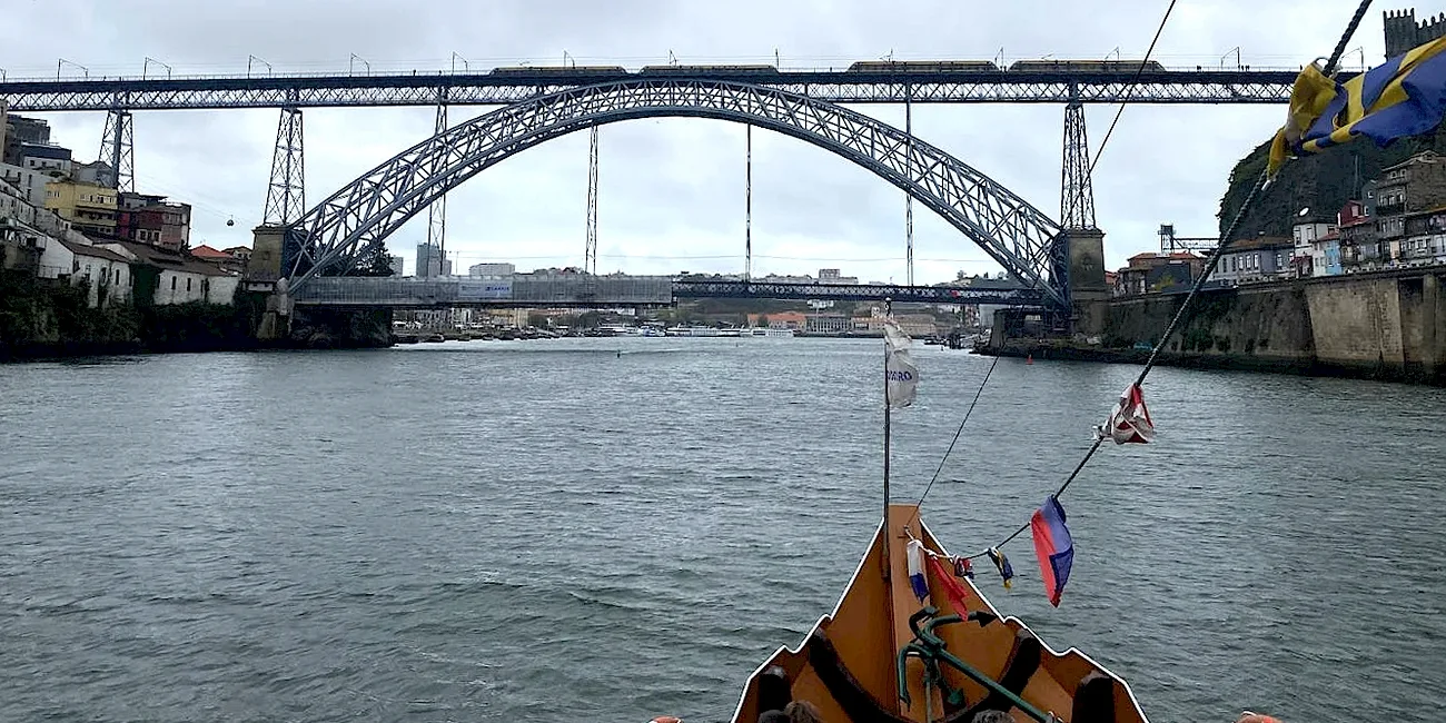OPORTO — 12