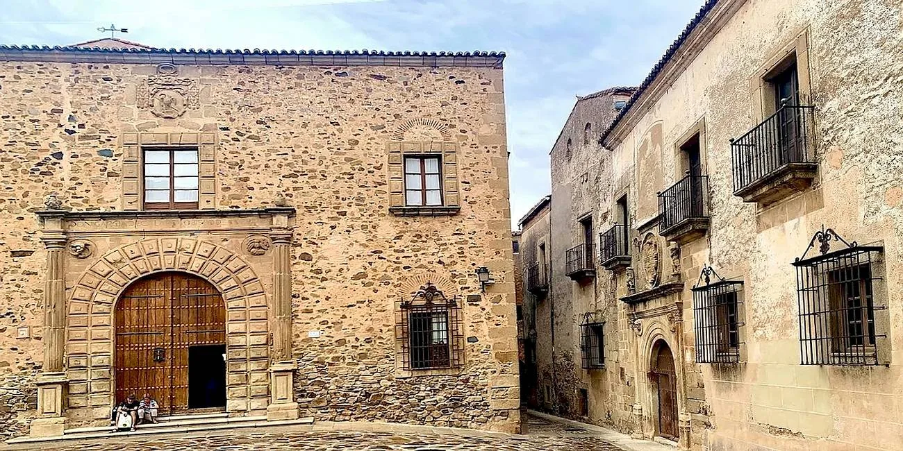 CÁCERES — 01