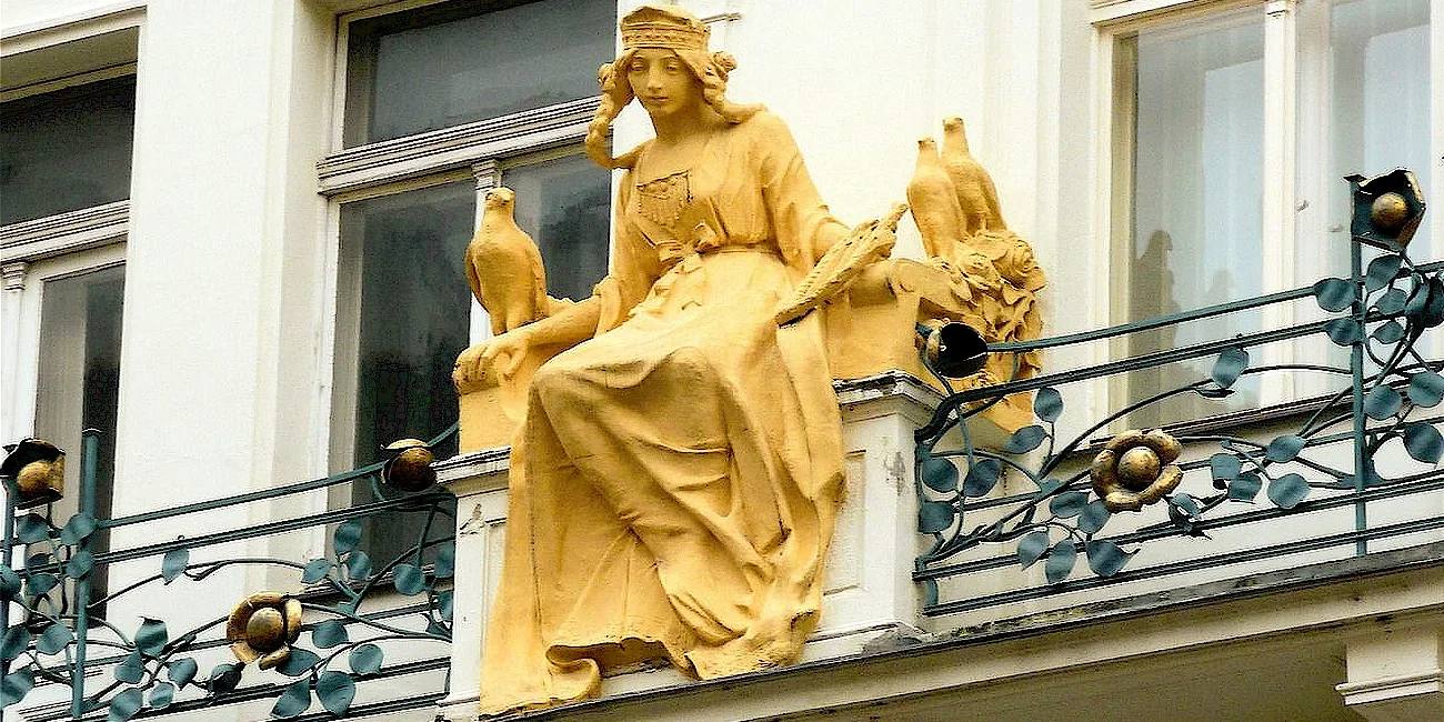 PRAGA — 10