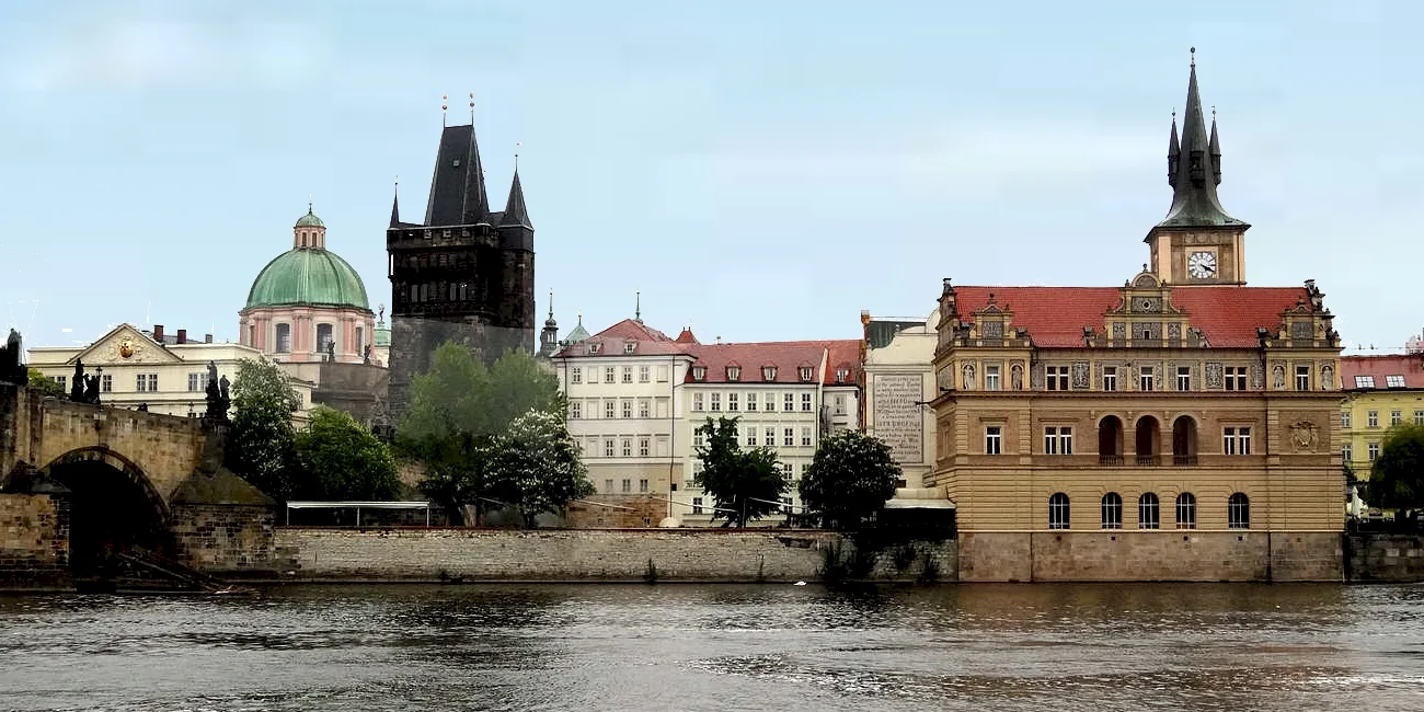 PRAGA — 69