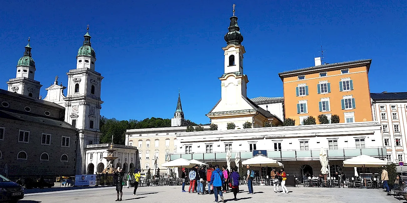 SALZBURGO — 11