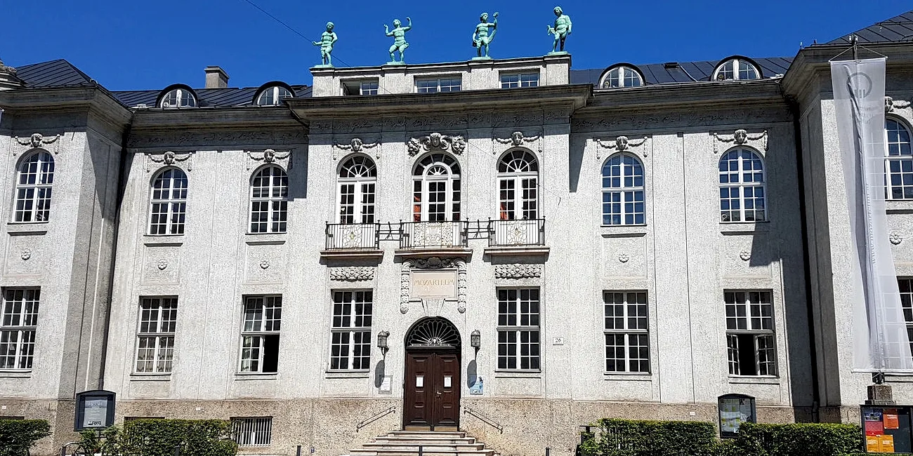 SALZBURGO — 16