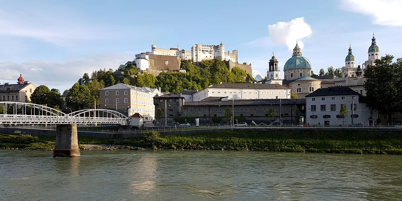 SALZBURGO — 34