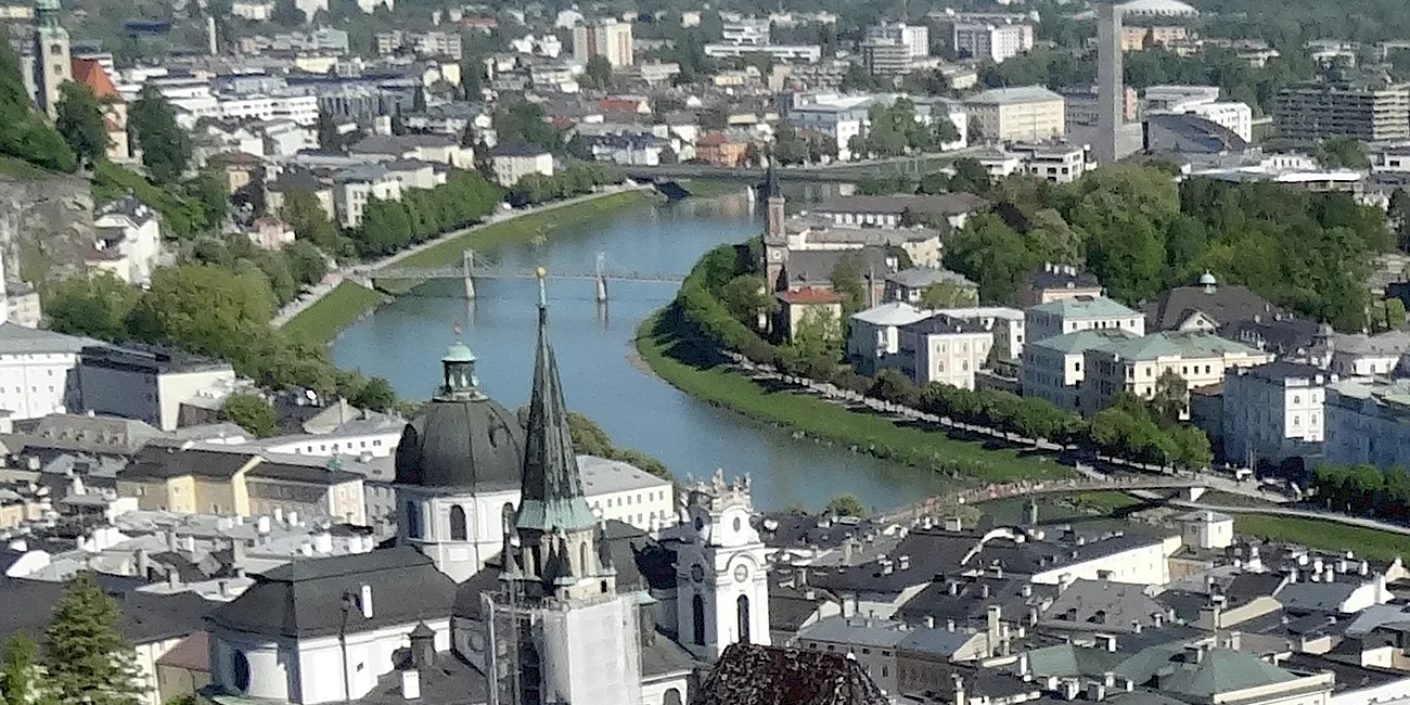 SALZBURGO — 35