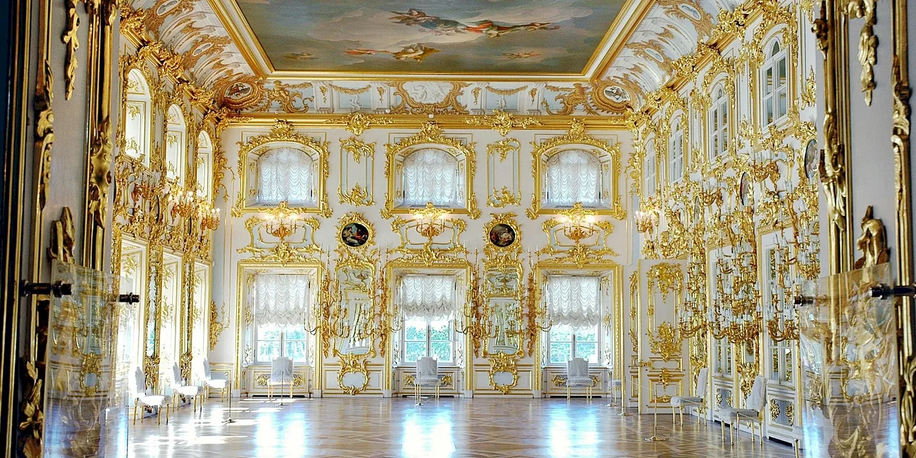 SAN PETERSBURGO — 13