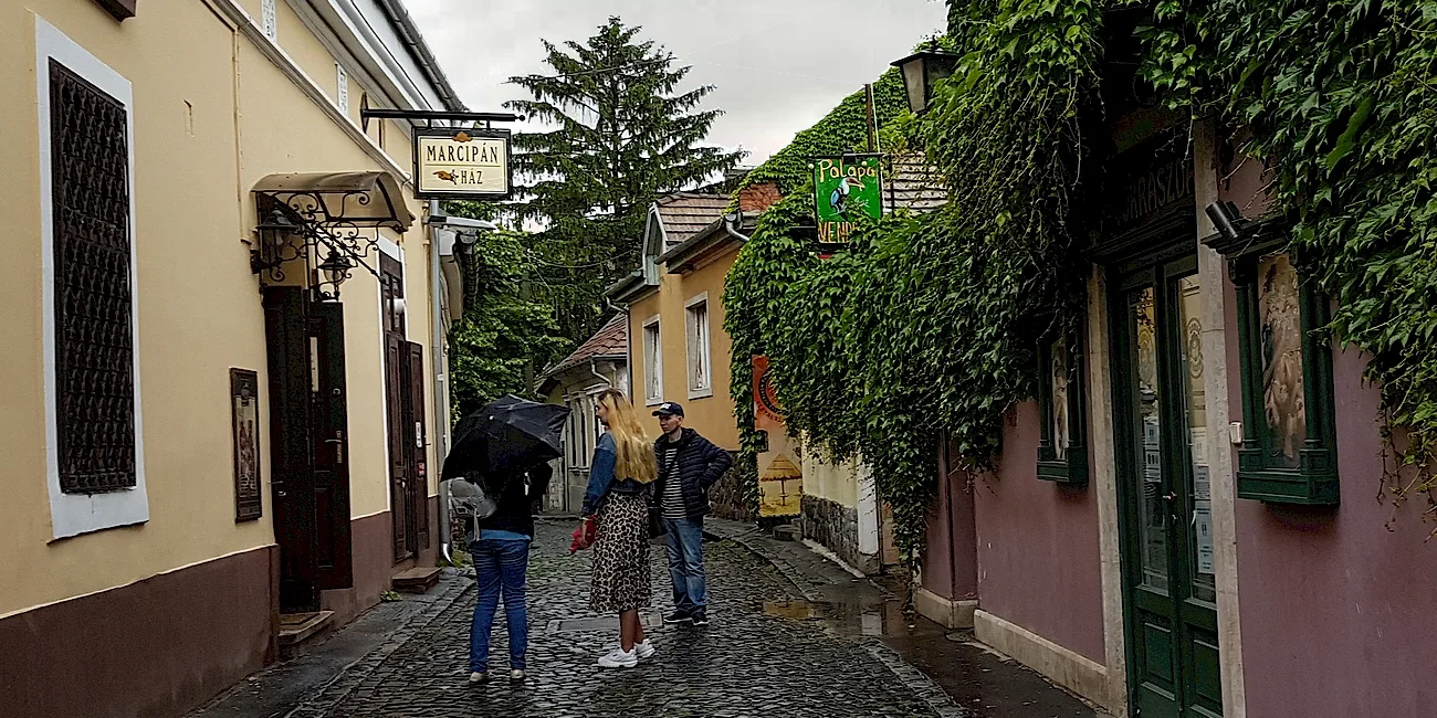 SZENTENDRE — 10