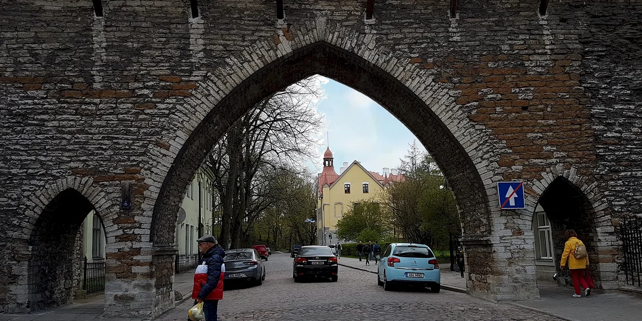 TALLIN — 04