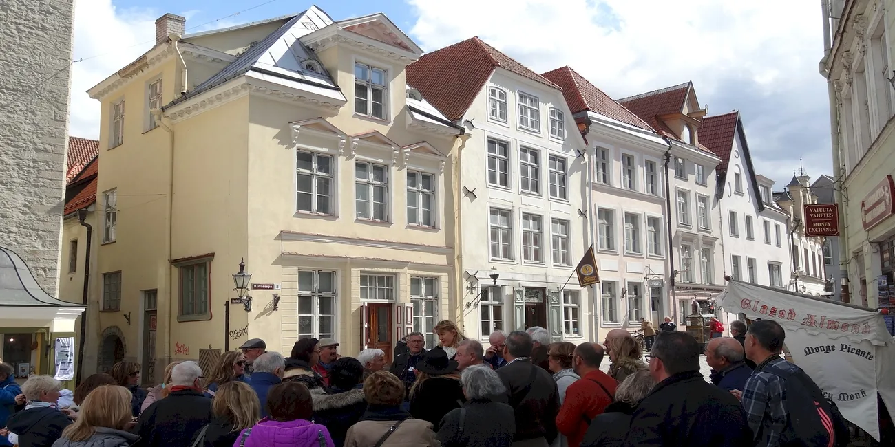 TALLIN — 16