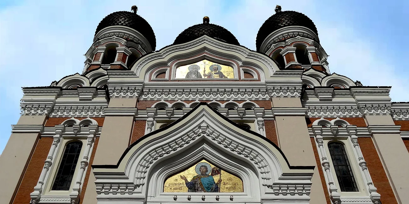 TALLIN — 32