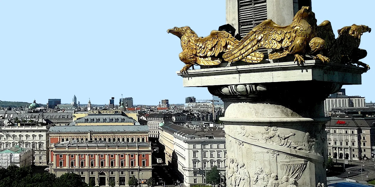 VIENA — 45