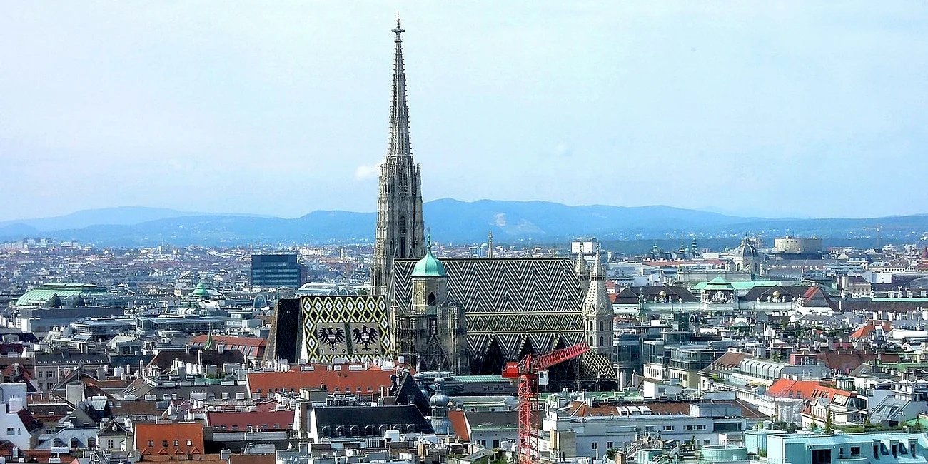 VIENA — 46