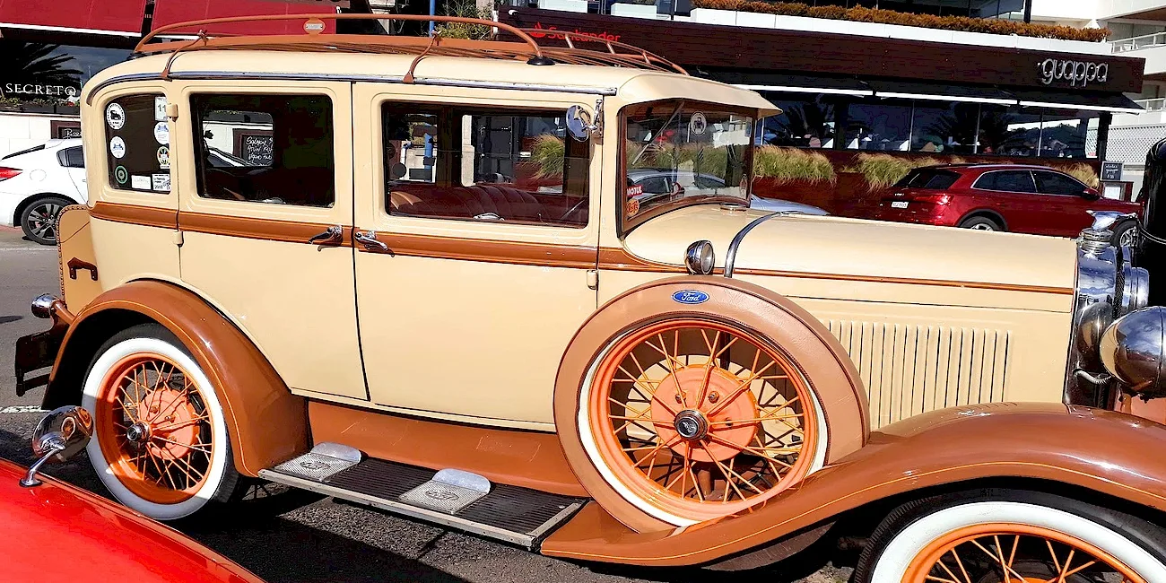 CINCO MUSEOS — 57 MorrisMinor 1950