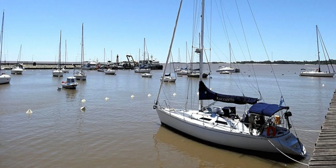 COLONIA SACRAMENTO — 76