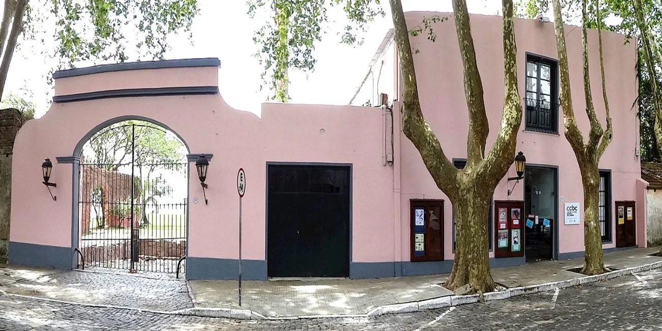 COLONIA SACRAMENTO — 81