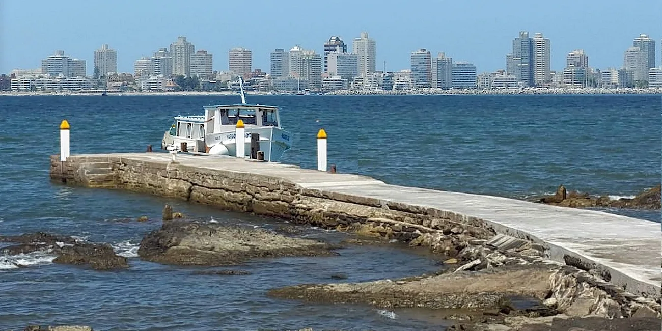 LOBOS Y GORRITI — 25 llegadaPuertoCanon