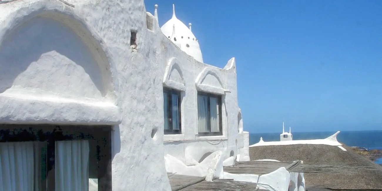 PUNTA DEL ESTE — 41